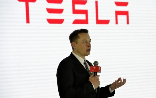 Tesla Elon Musk - Fonte Depositphotos - themagazinetech.com