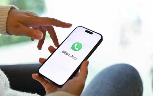 Whatsapp intelligenza artificiale per foto profilo